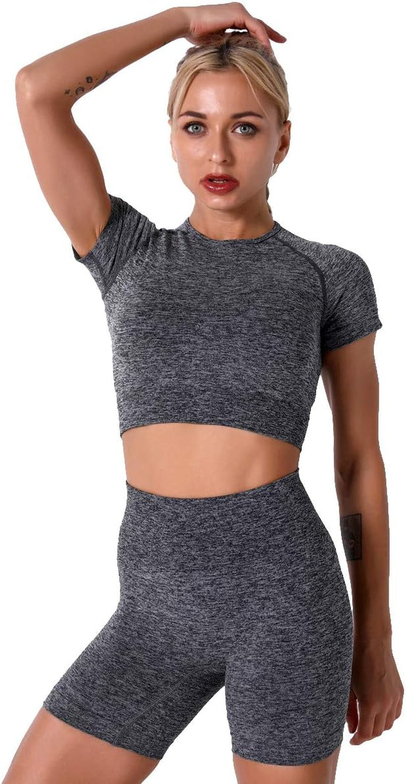 Elevate Your Workout with the Women’s Seamless Yoga Set - Stylish 2-Piece High-Waist Outfit in Light Blue