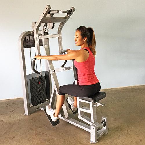 Classic Seated Row Machine – Pro Back & Upper Body Trainer