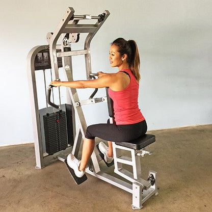 Classic Seated Row Machine – Pro Back & Upper Body Trainer